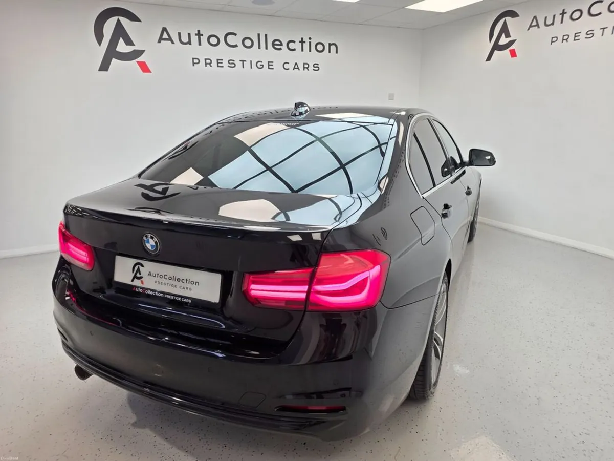 BMW 3-Series **318D SPORT** - Image 6