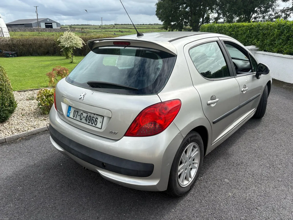 Peugeot 207 - Image 2