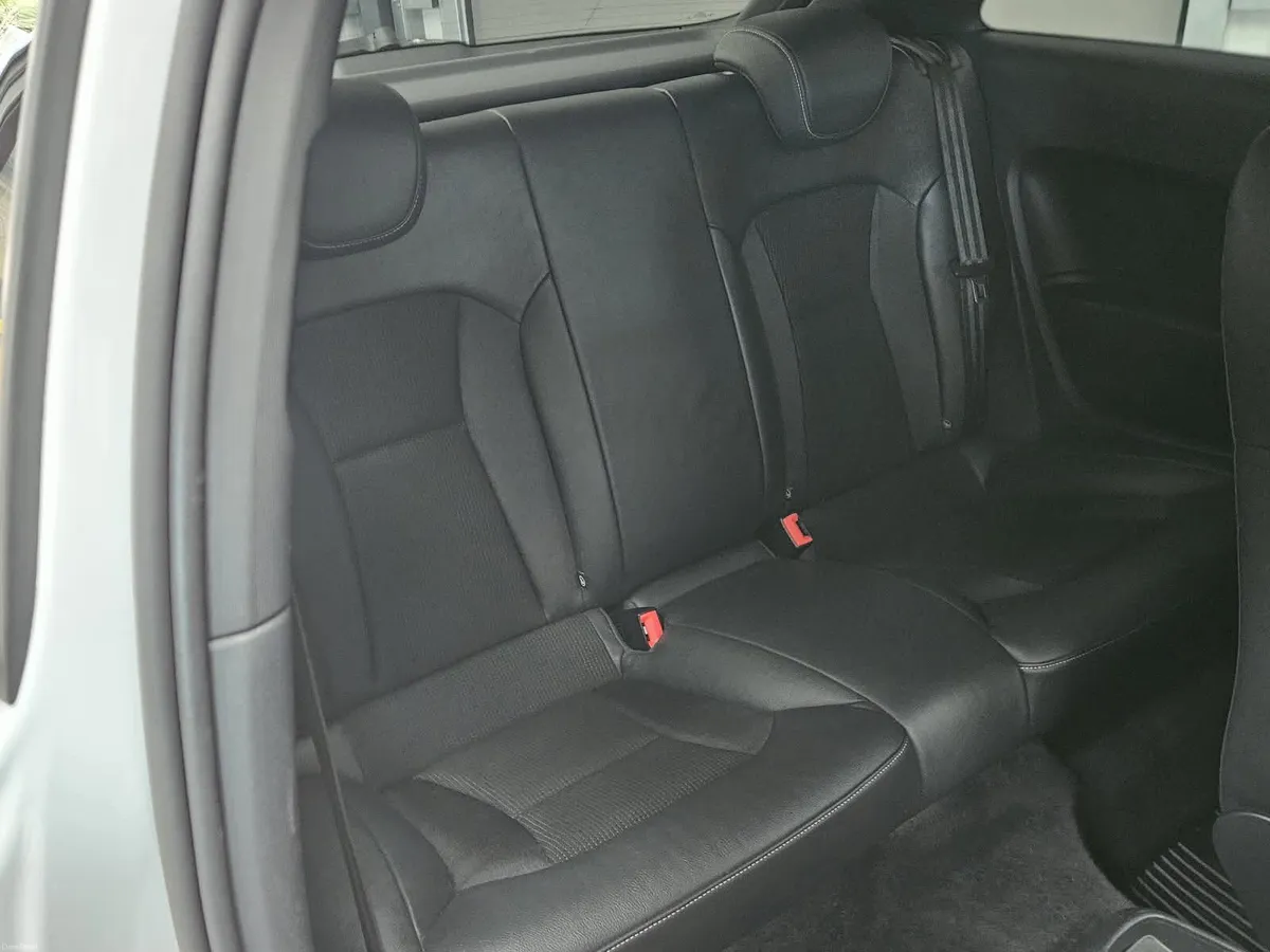 17 AUDI A1 S-LINE 1.6 DIESEL - Image 6