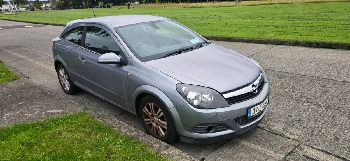 Opel Astra H - Image 1
