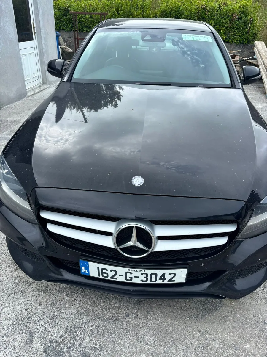 Car - Image 4