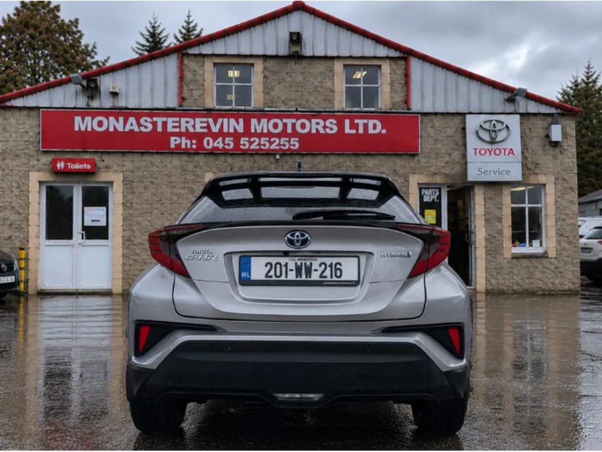 Toyota C-HR *ORIGINAL IRISH CAR*   1.8 HYBRID SOL - Image 4