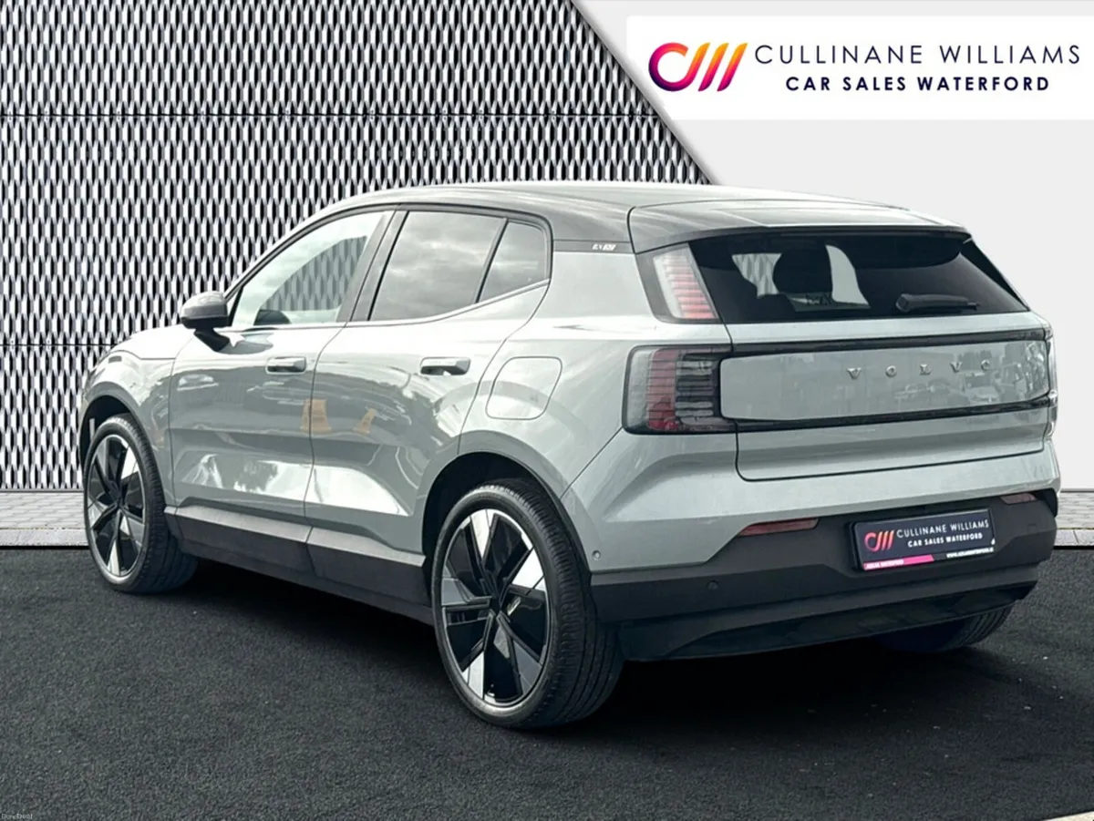 Volvo EX30 2024 SM ER ULTRA 69 KWH - EXTENDED RANG - Image 6