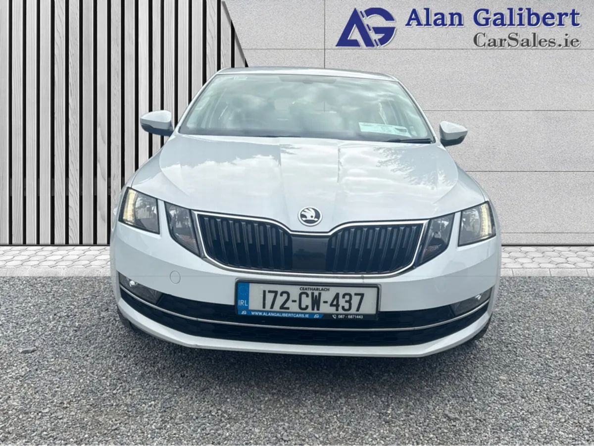 Skoda Octavia STYLE 1.6 TDI REVERSE CAMERA - Image 4