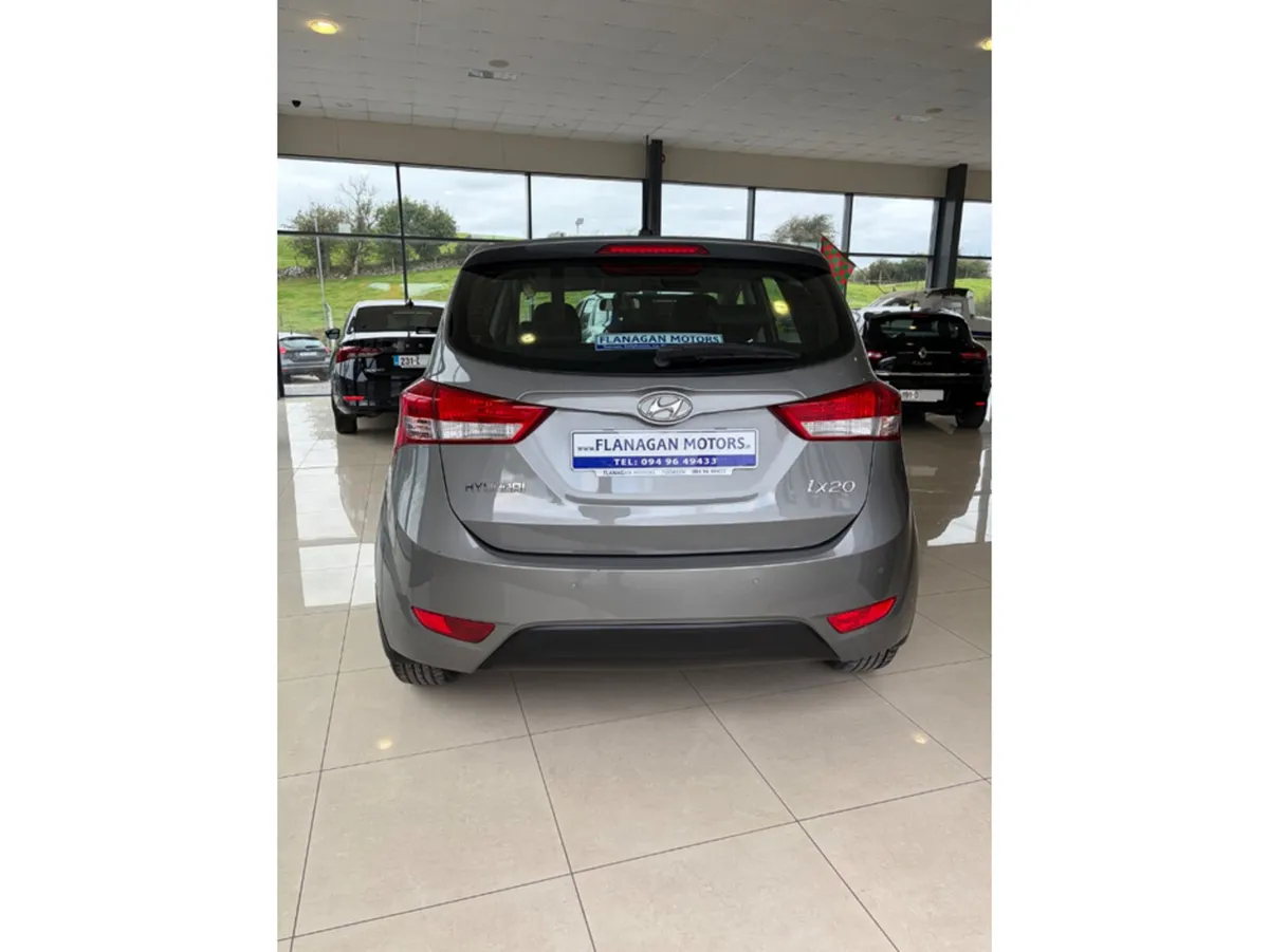 Hyundai ix20 DELUXE 5DR AUTO - Image 4
