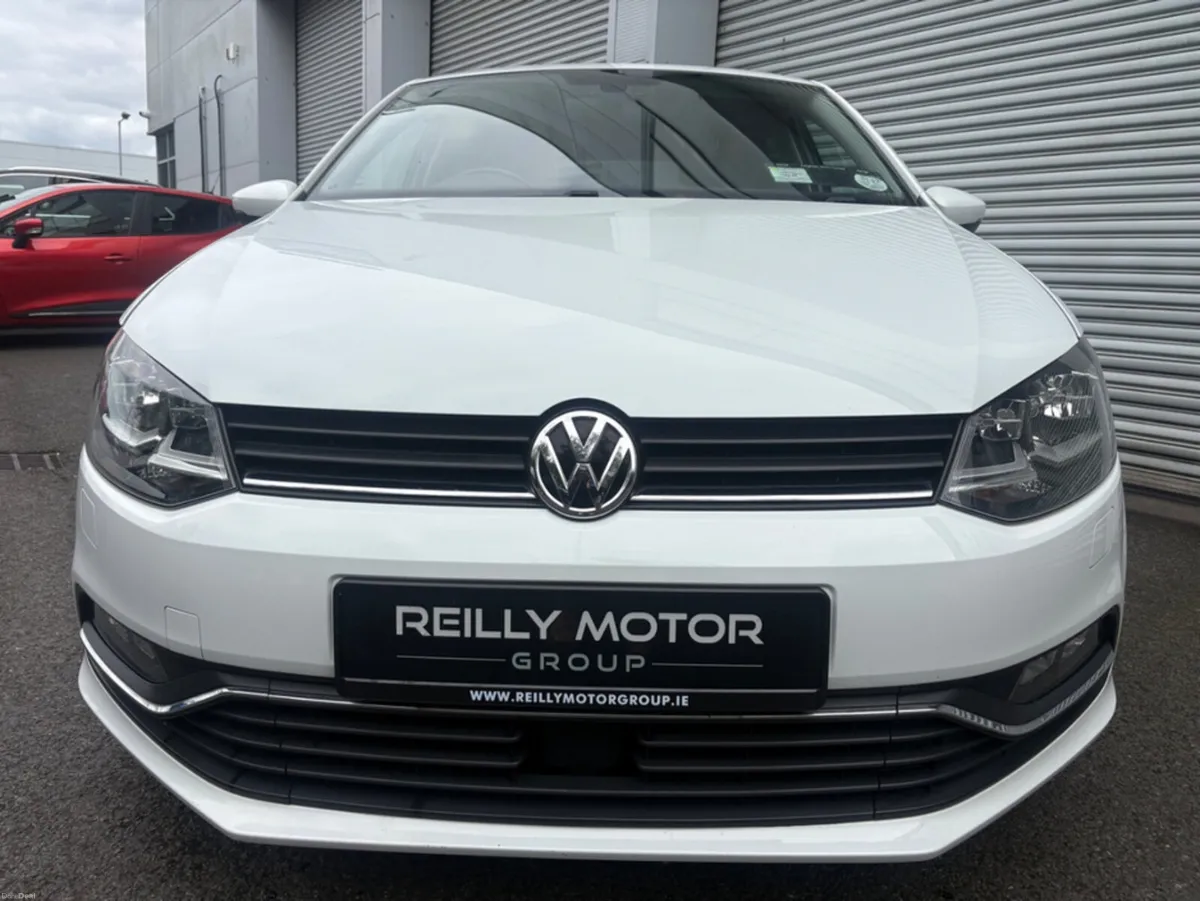 Volkswagen Polo 1.2 PETROL CL AUTO - Image 2