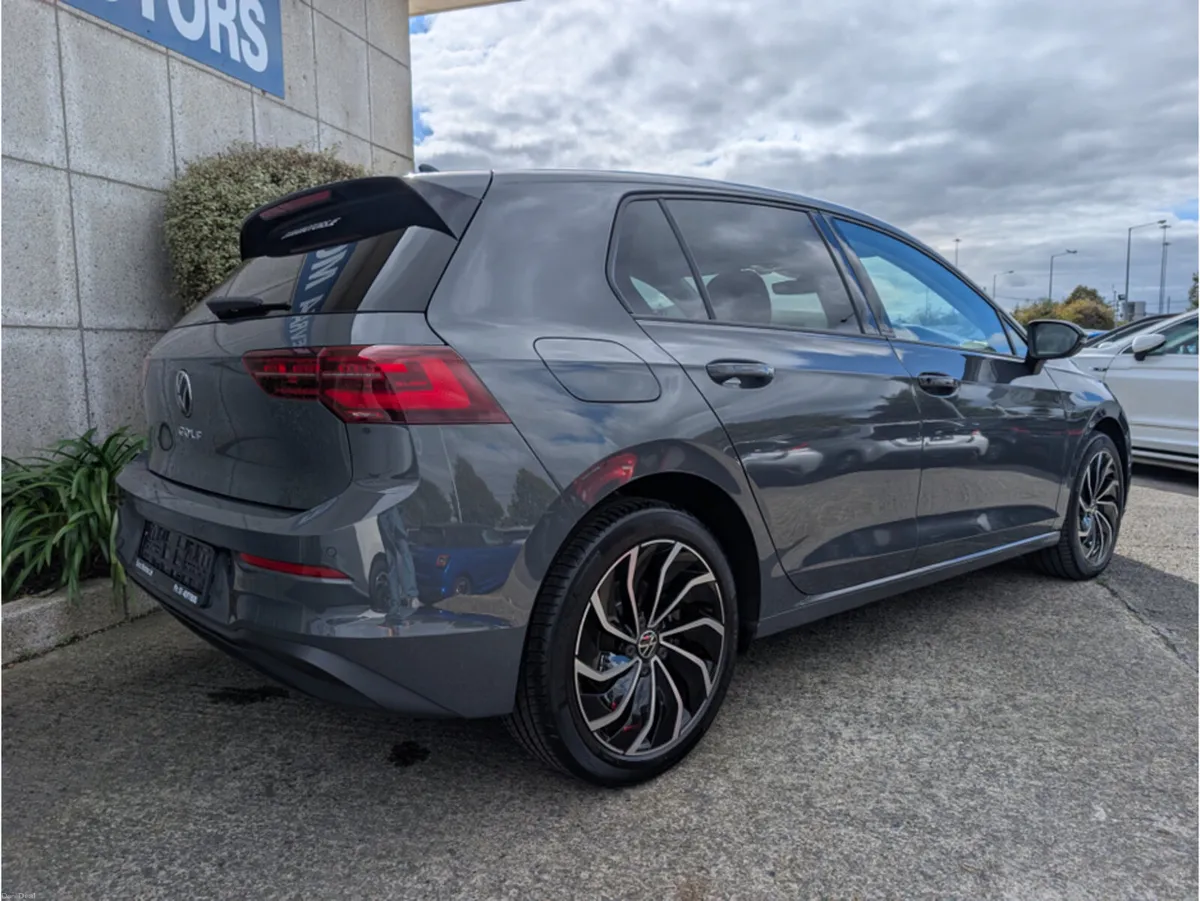Volkswagen Golf ACTIVE ADVANCE AUTOMATIC 2.0 DIESE - Image 6