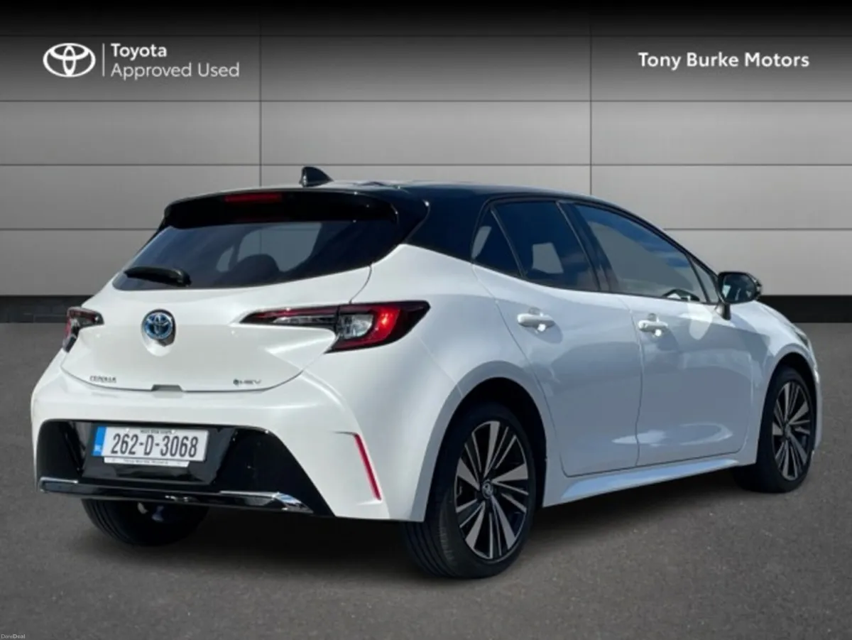 Toyota Corolla 5dr - LUNASPORT - Save EUR 3,500 &n - Image 2