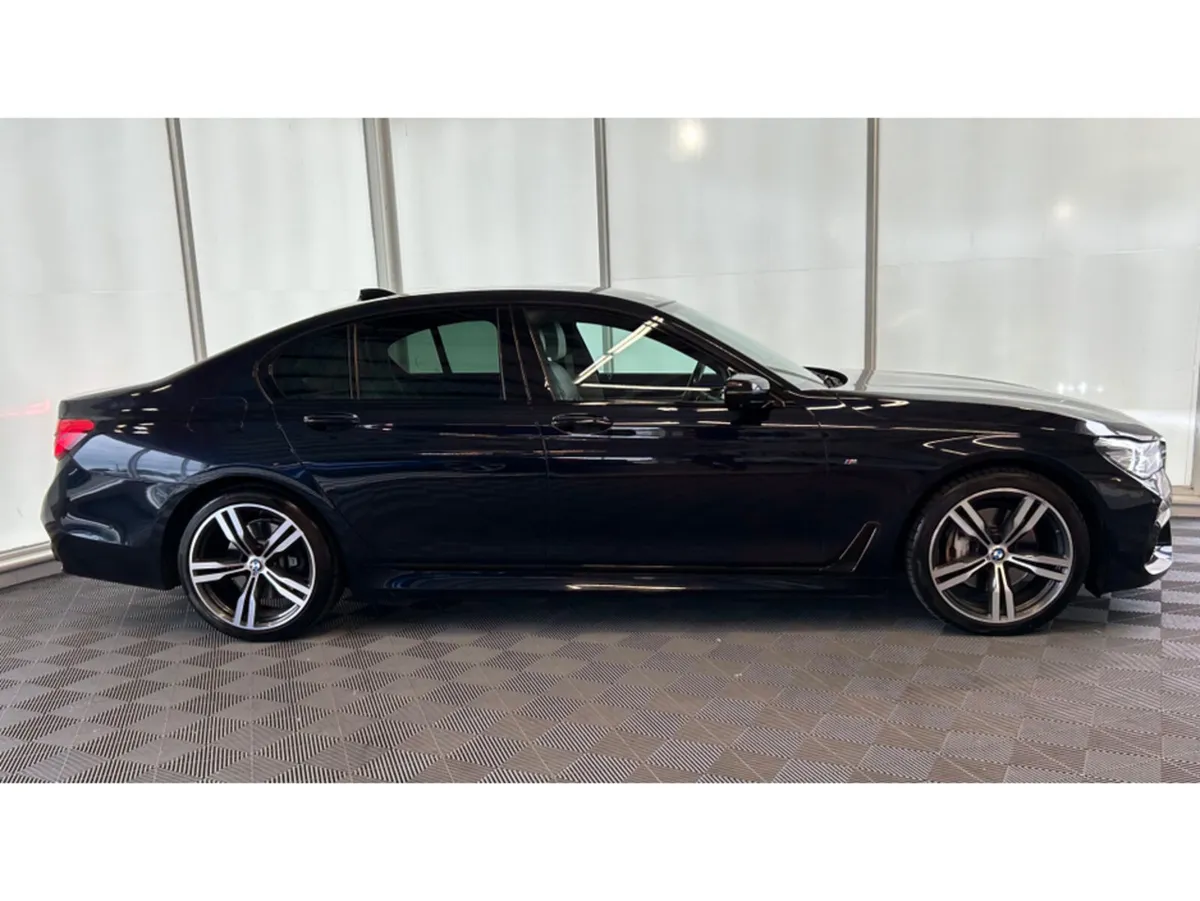 BMW 7-Series XDRIVE M SPORT  X DRIVE *OYSTER LEATH - Image 2