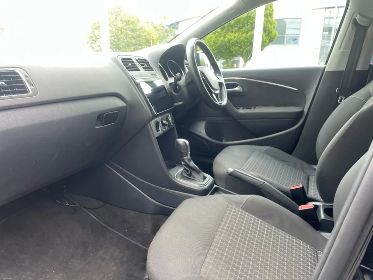 Volkswagen Polo DBA-6RCJZ - Image 2