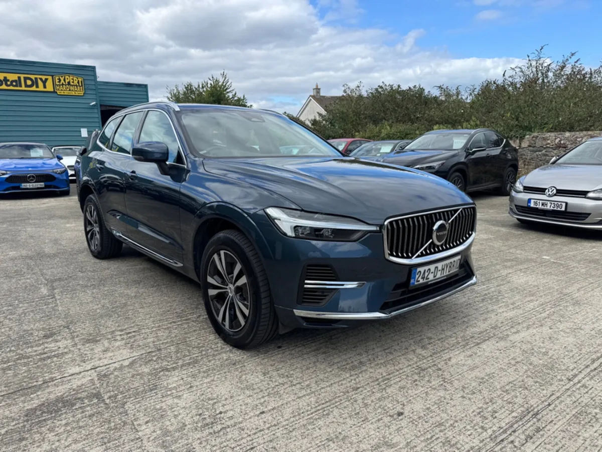 Volvo XC60 CORE T6 PHEV AWD AUTO RECHARGE - Image 2