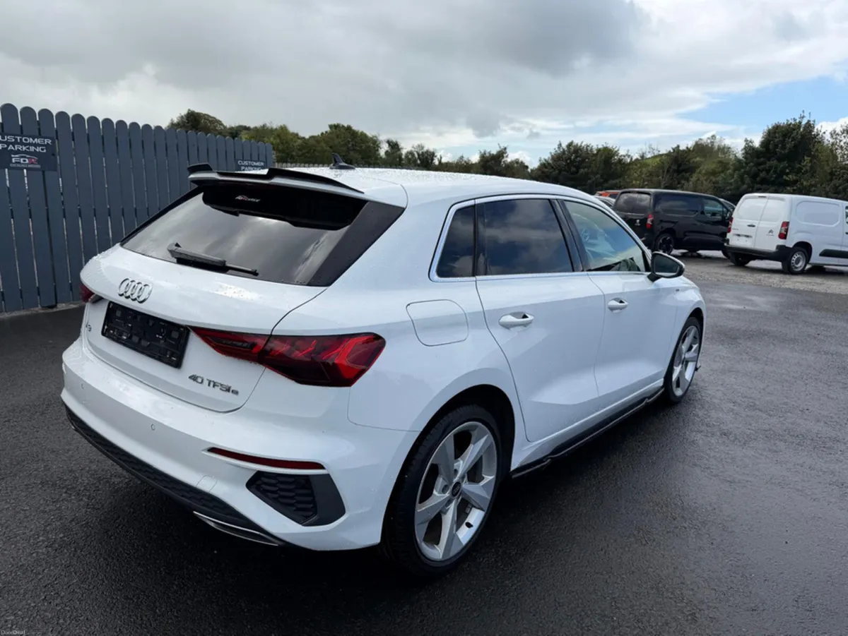Audi A3 S LINE 40 TFSI E S-A SPORTBACK - Image 4