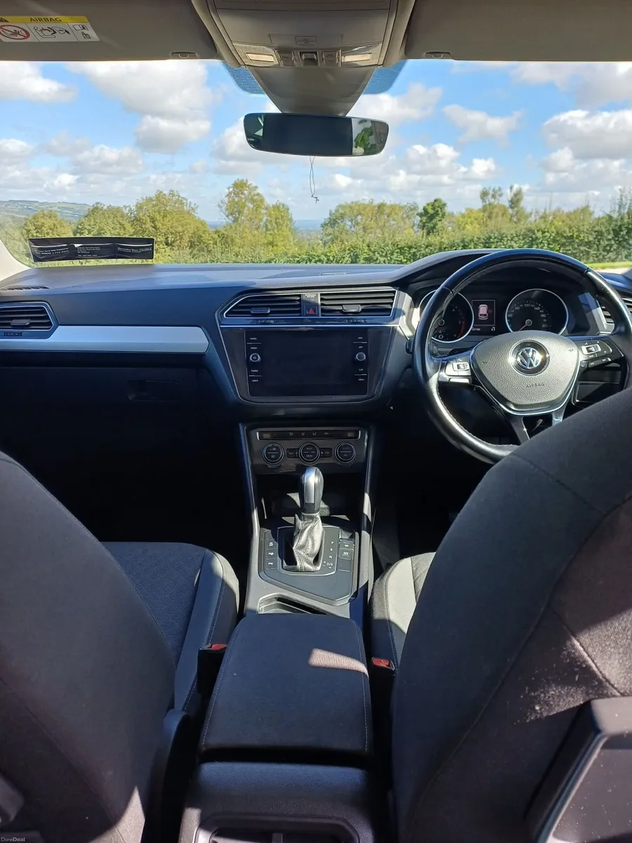 Volkswagen Tiguan 2019 - Image 3