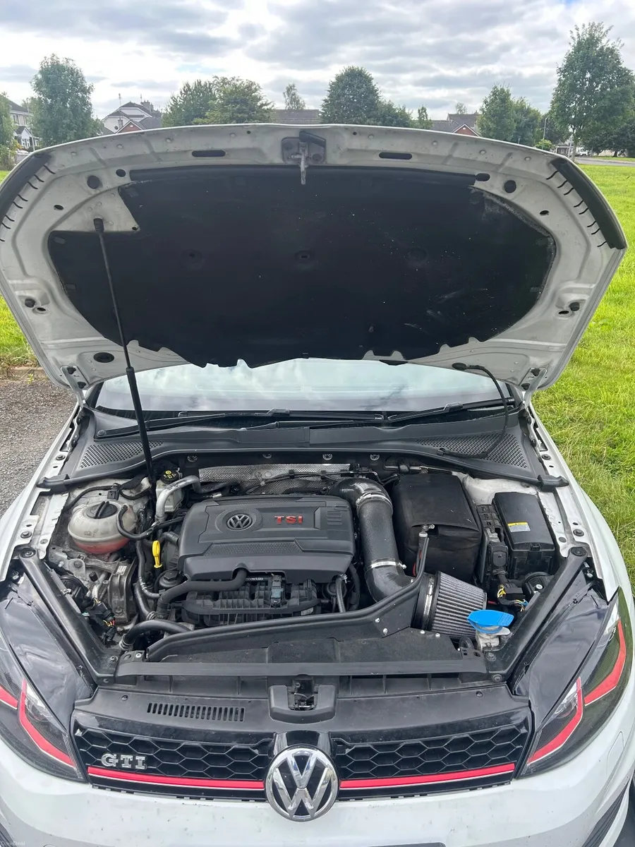 Volkswagen Golf GTI 2015 - Image 5