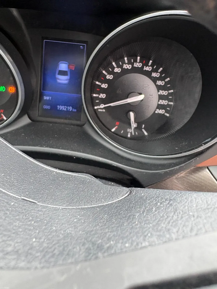 Toyota Avensis 2018 - Image 5