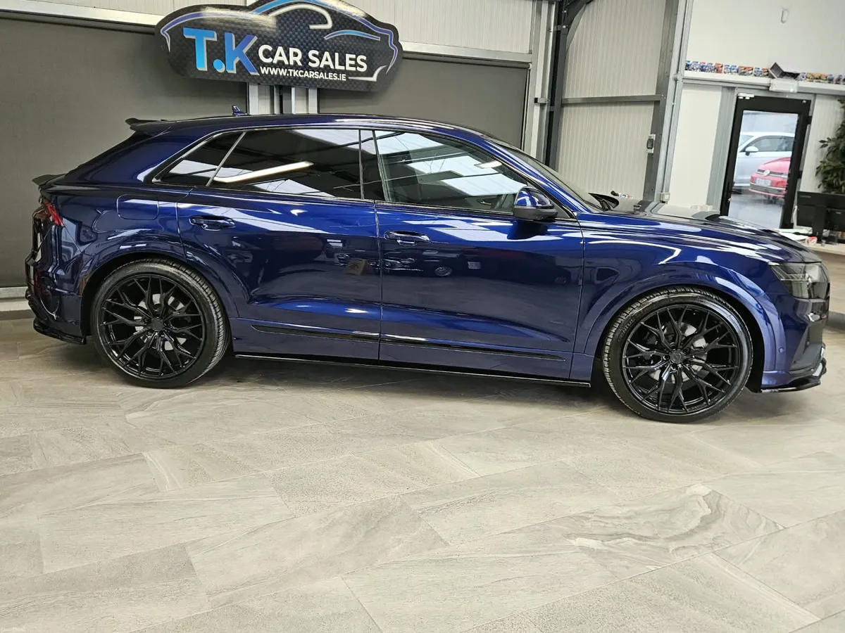 211 AUDI Q8 45 TDI 231 S LINE BLACK EDITION - Image 2