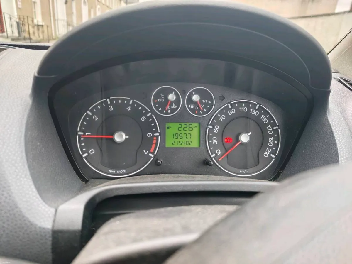 🚗 FORD FIESTA | NCT 08/27 | TAX 07/27 €2,150 - Image 4