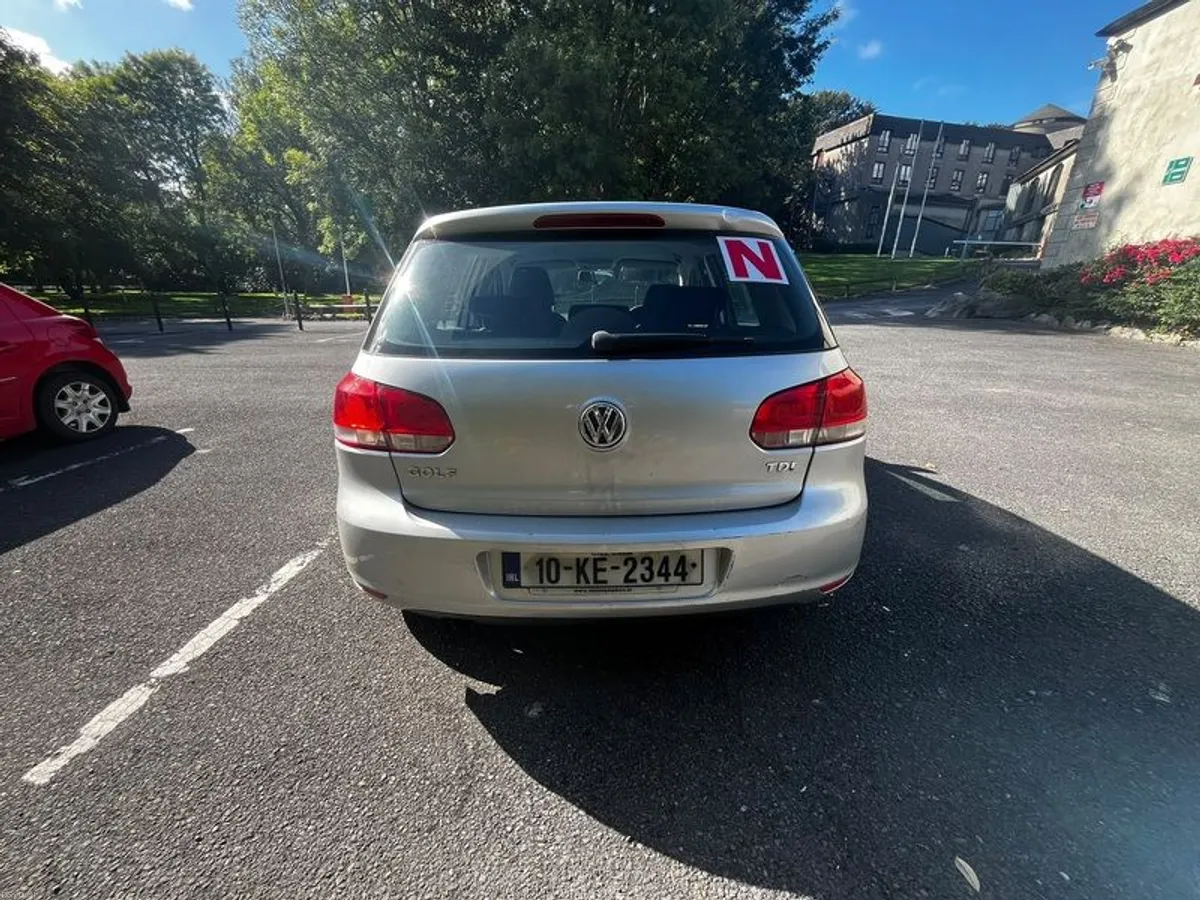 2010 Volkswagen Golf Diesel - Image 6