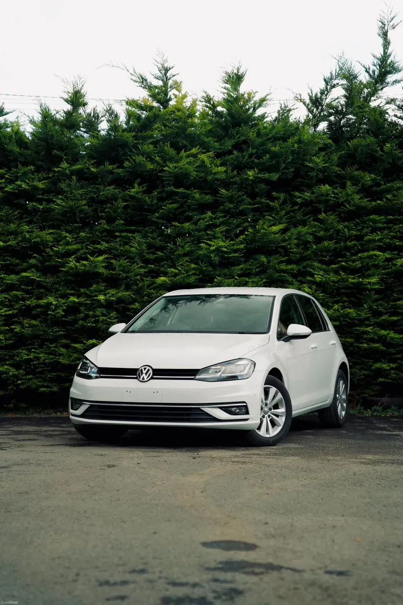 Volkswagen Golf Comfortline 2018 |Efficient Hatchb - Image 1