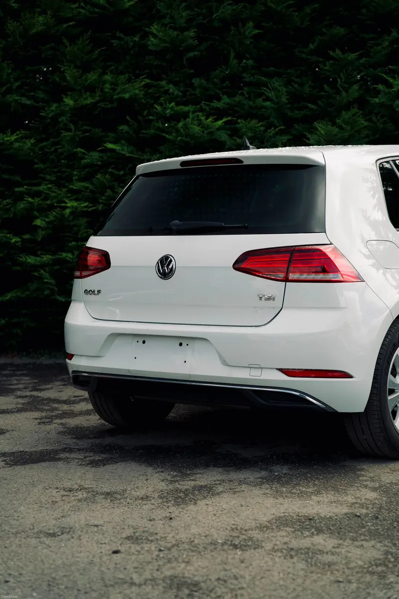 Volkswagen Golf Comfortline 2018 |Efficient Hatchb - Image 6