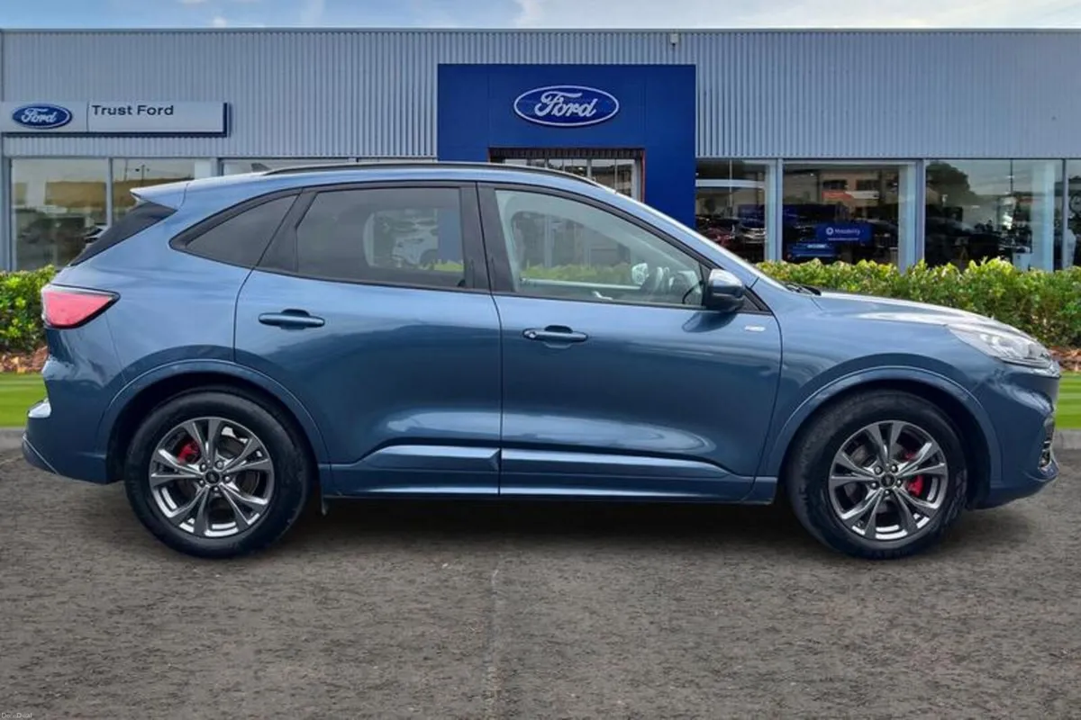 Ford Kuga 2.5 FHEV ST-Line Edition 5dr CVT - Image 3