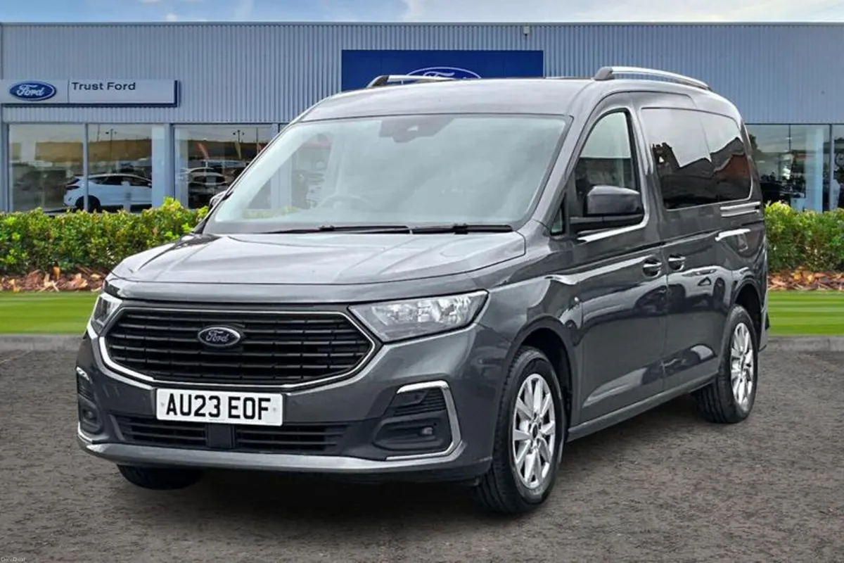 Ford Tourneo Connect 2.0 EcoBlue Titanium 5dr [7 s - Image 5
