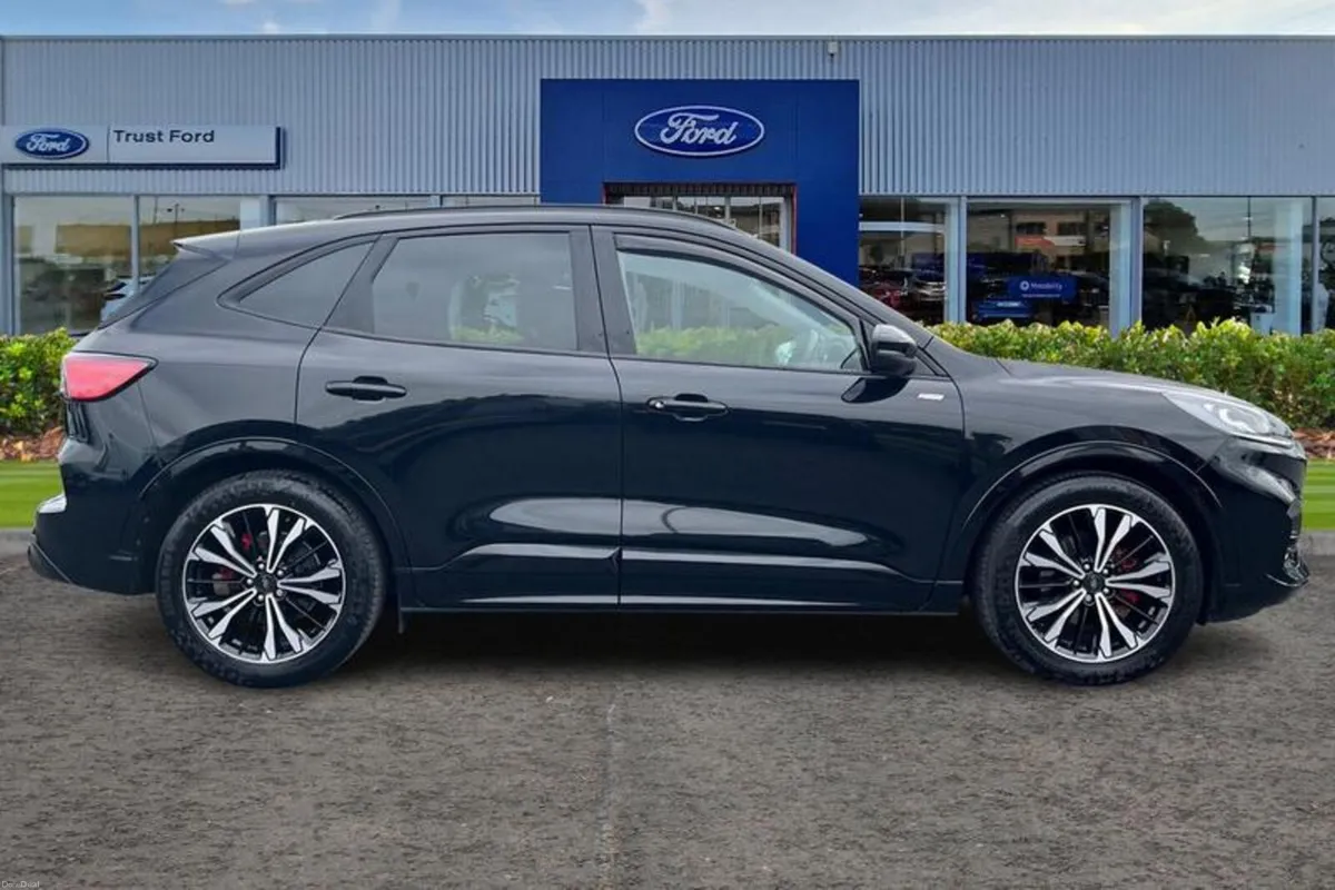 Ford Kuga 2.5h Duratec ST-Line X Edition SUV 5dr - Image 3