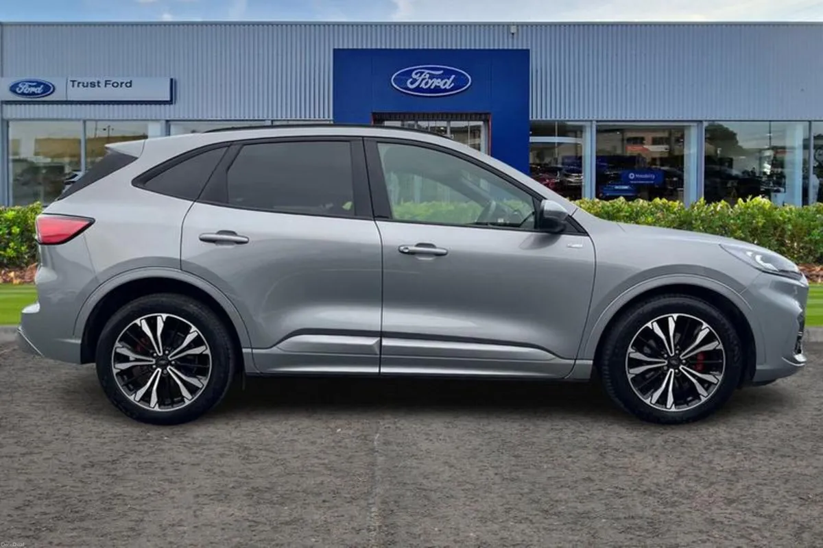 Ford Kuga 2.5h Duratec ST-Line X Edition SUV 5dr P - Image 3