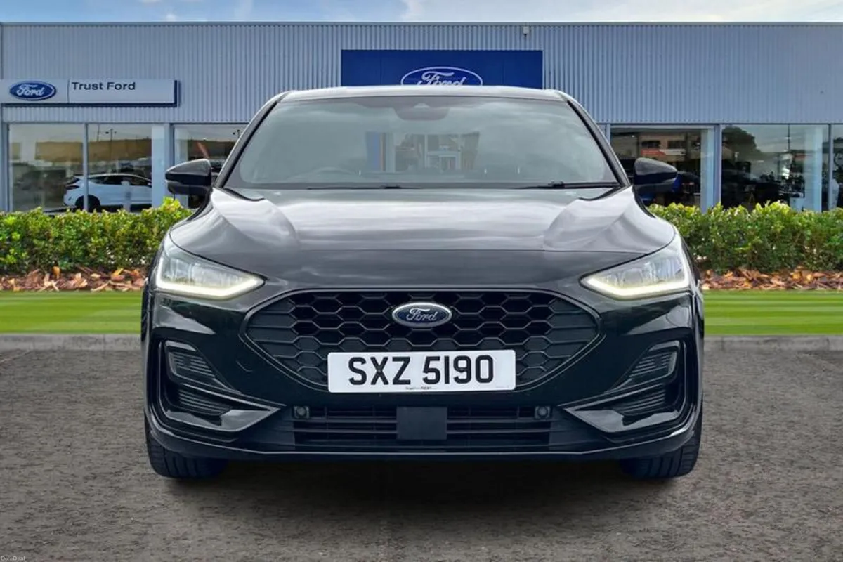 Ford Focus 1.0 EcoBoost ST-Line 5dr - Image 6