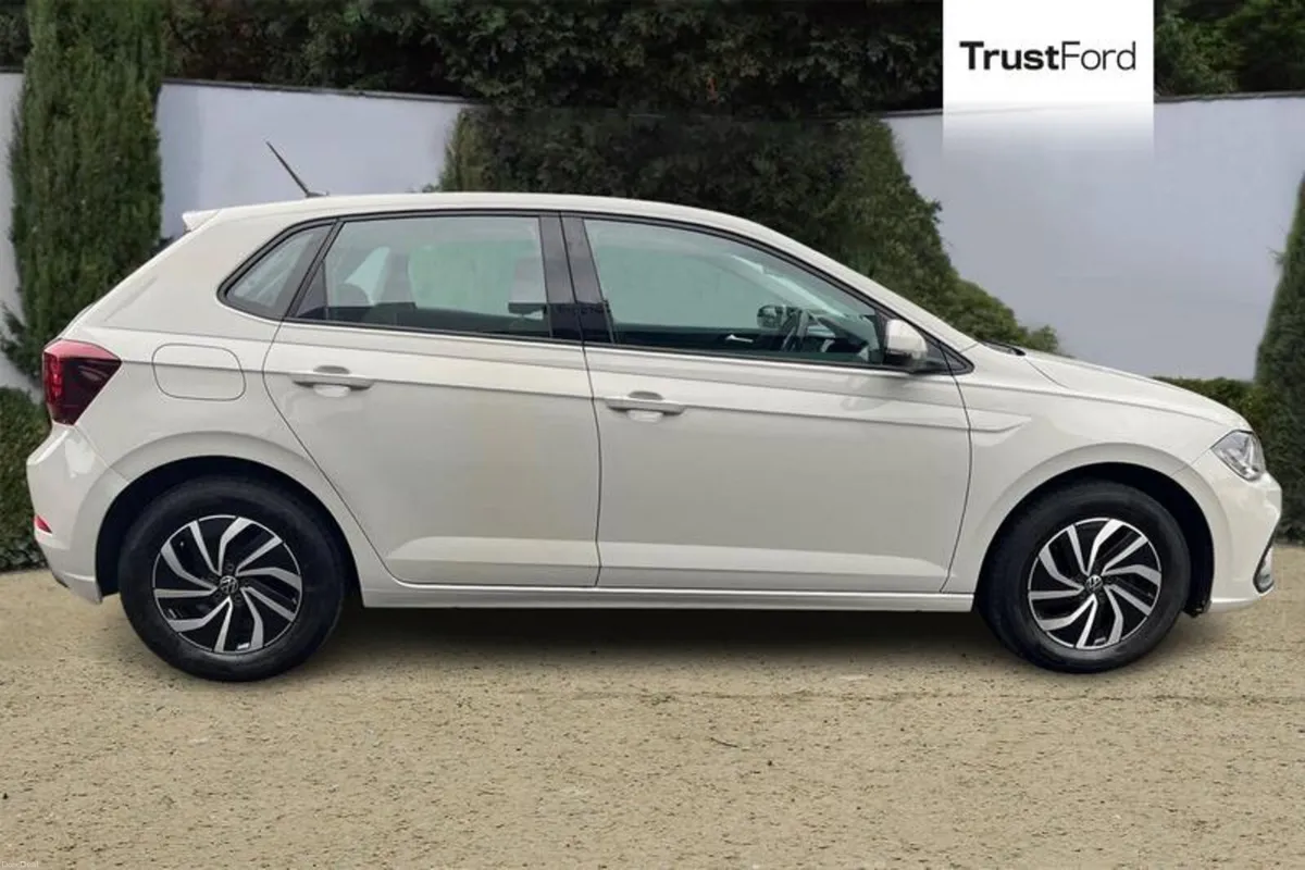 Volkswagen Polo 1.0 EVO Life Hatchback 5dr Petrol - Image 3