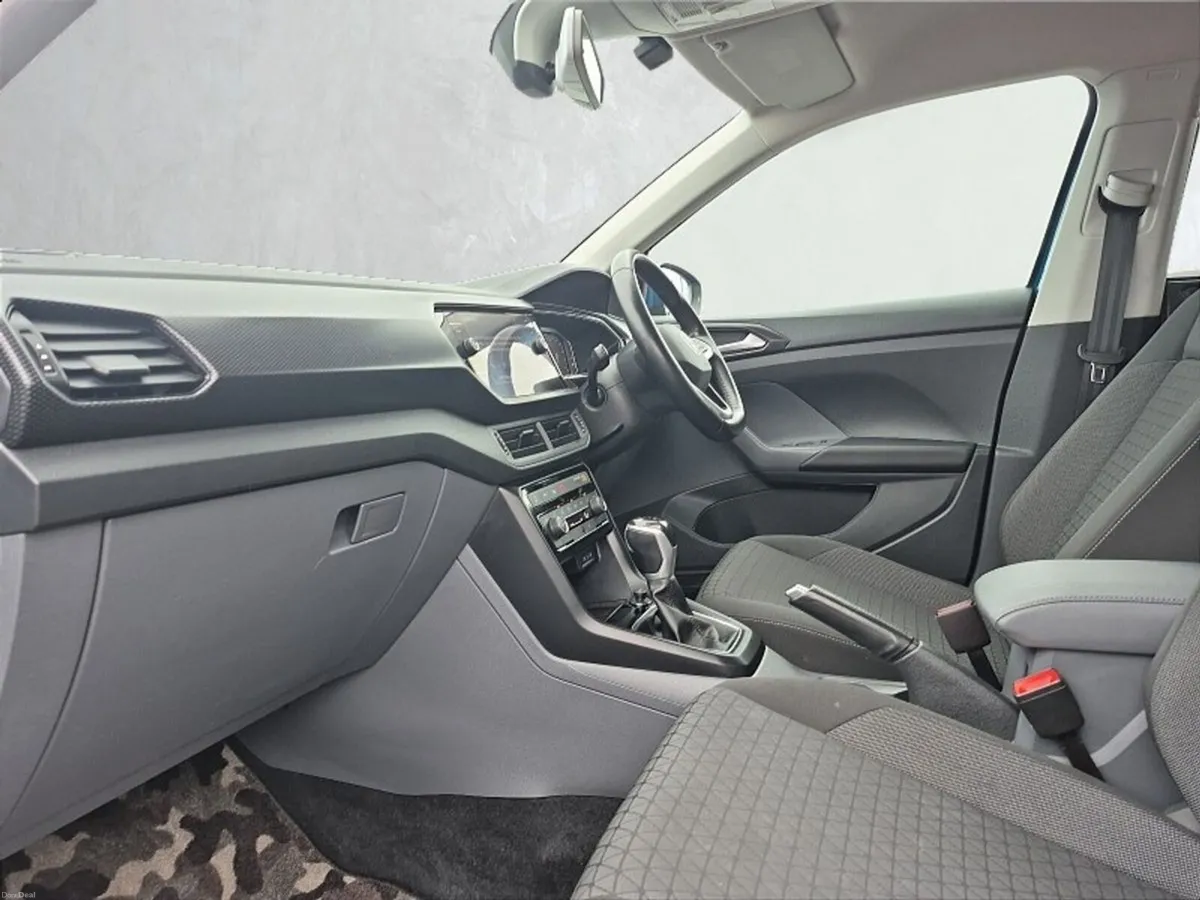 Volkswagen T-Cross ** AUTOMATIC ** LOW MILEAGE ** - Image 6