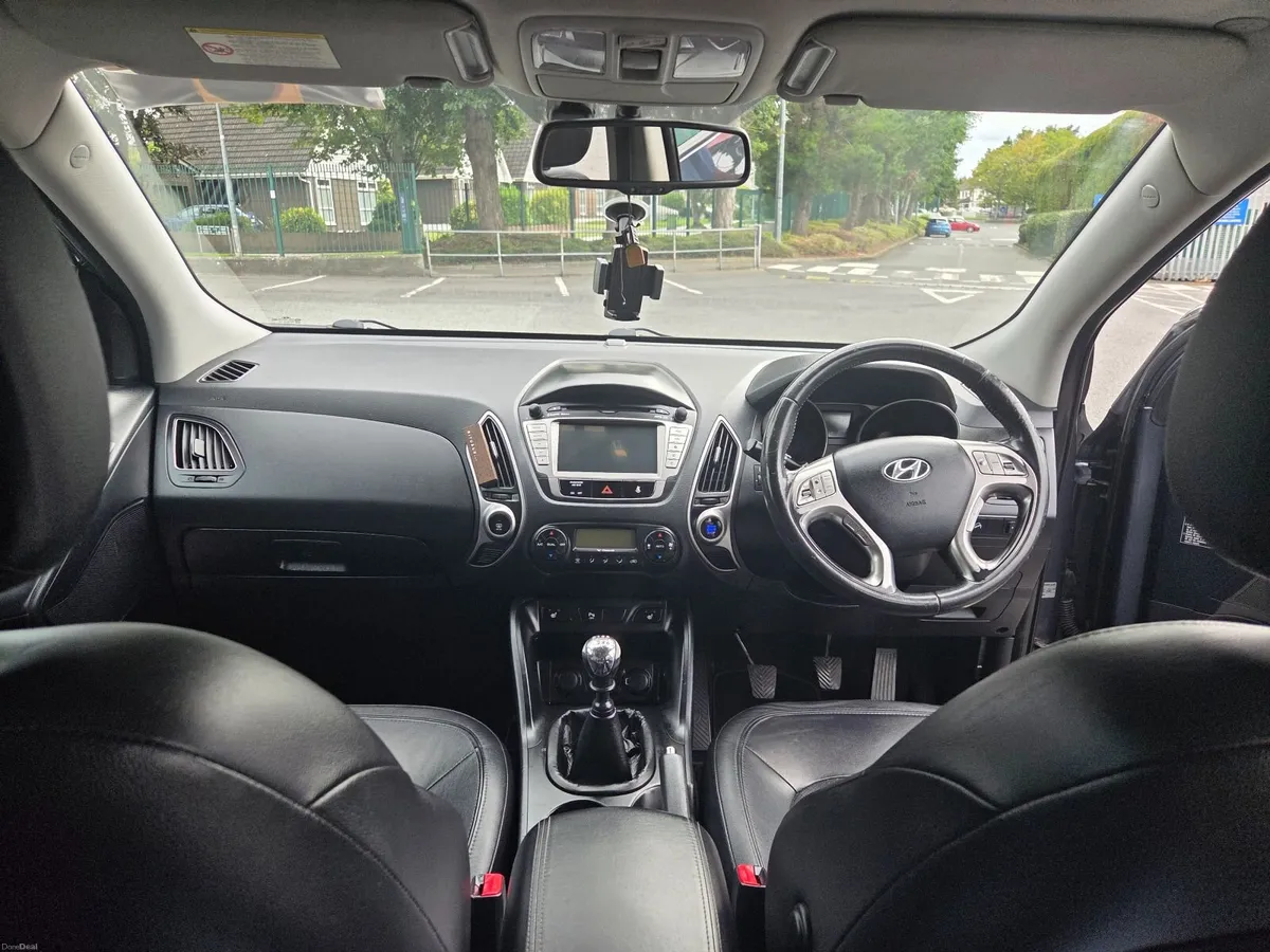 Hyundai ix35 2011 - Image 2