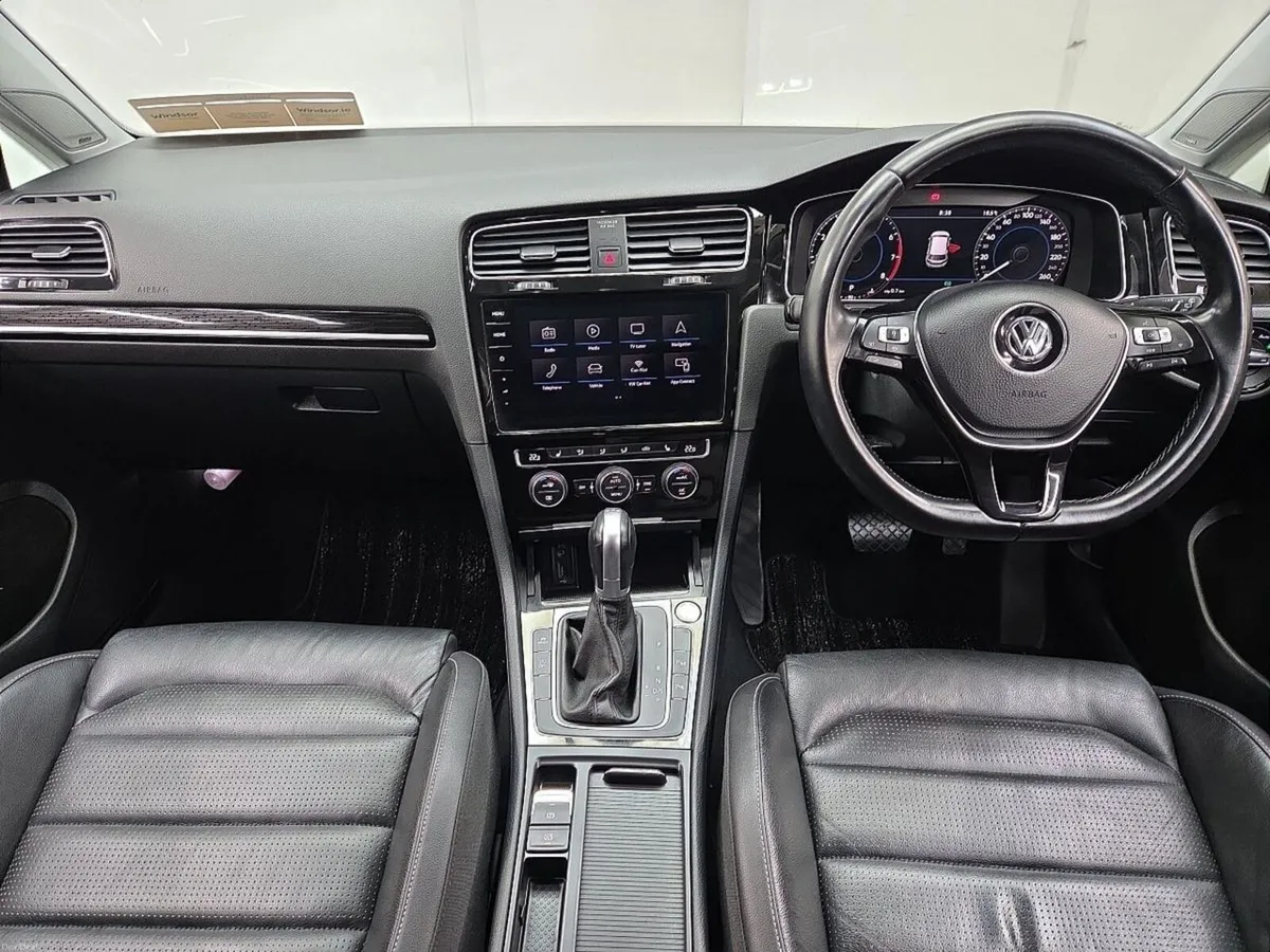 Volkswagen Golf TSI Highline DSG - Image 3