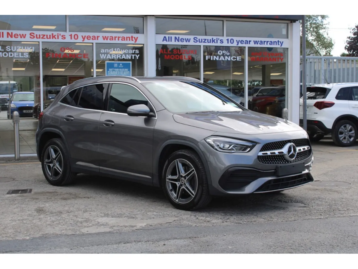 Mercedes-Benz GLA EXCLUSIVE EDITION E AMG LINE - Image 3