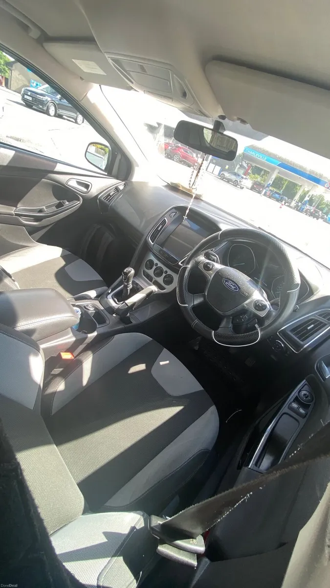Ford Focus 2012 - Image 6