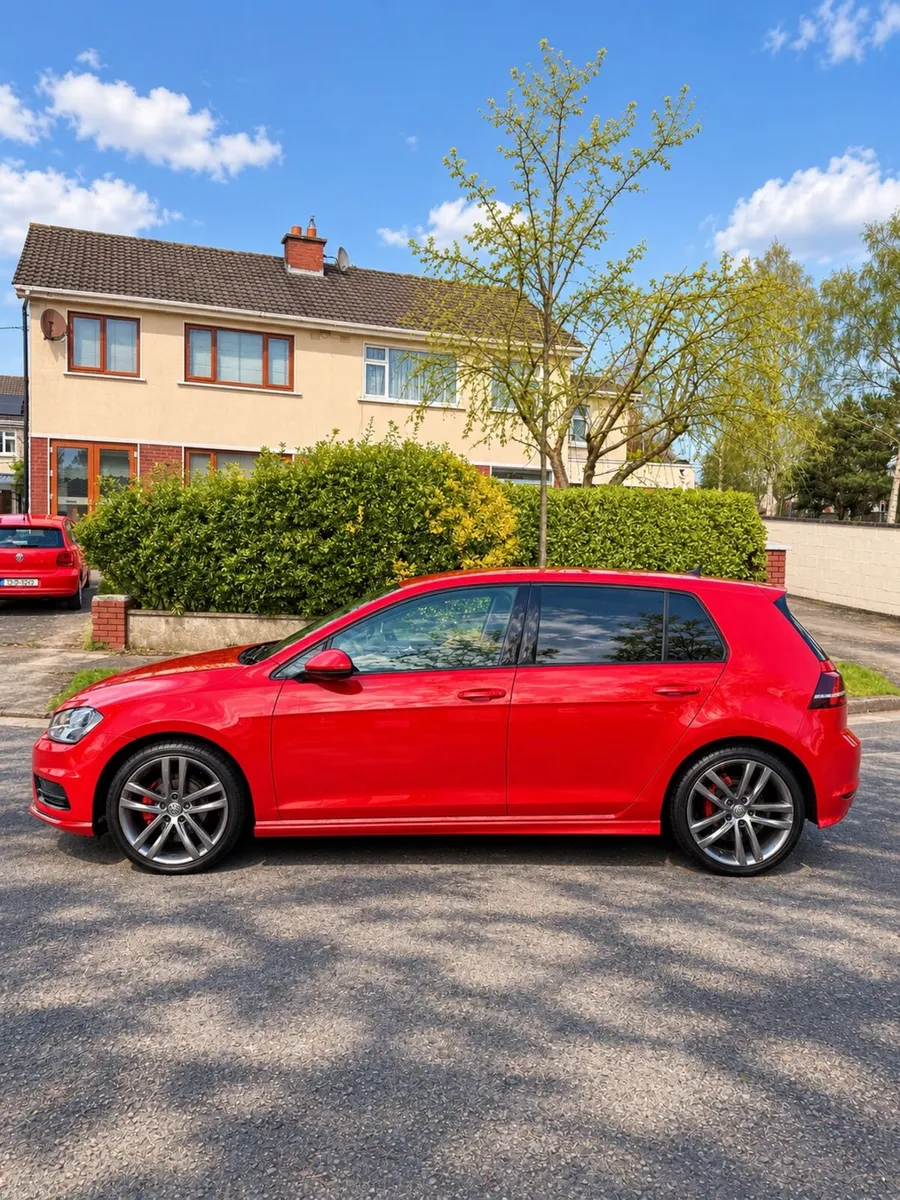 2017 VW R-Line Golf - Image 4