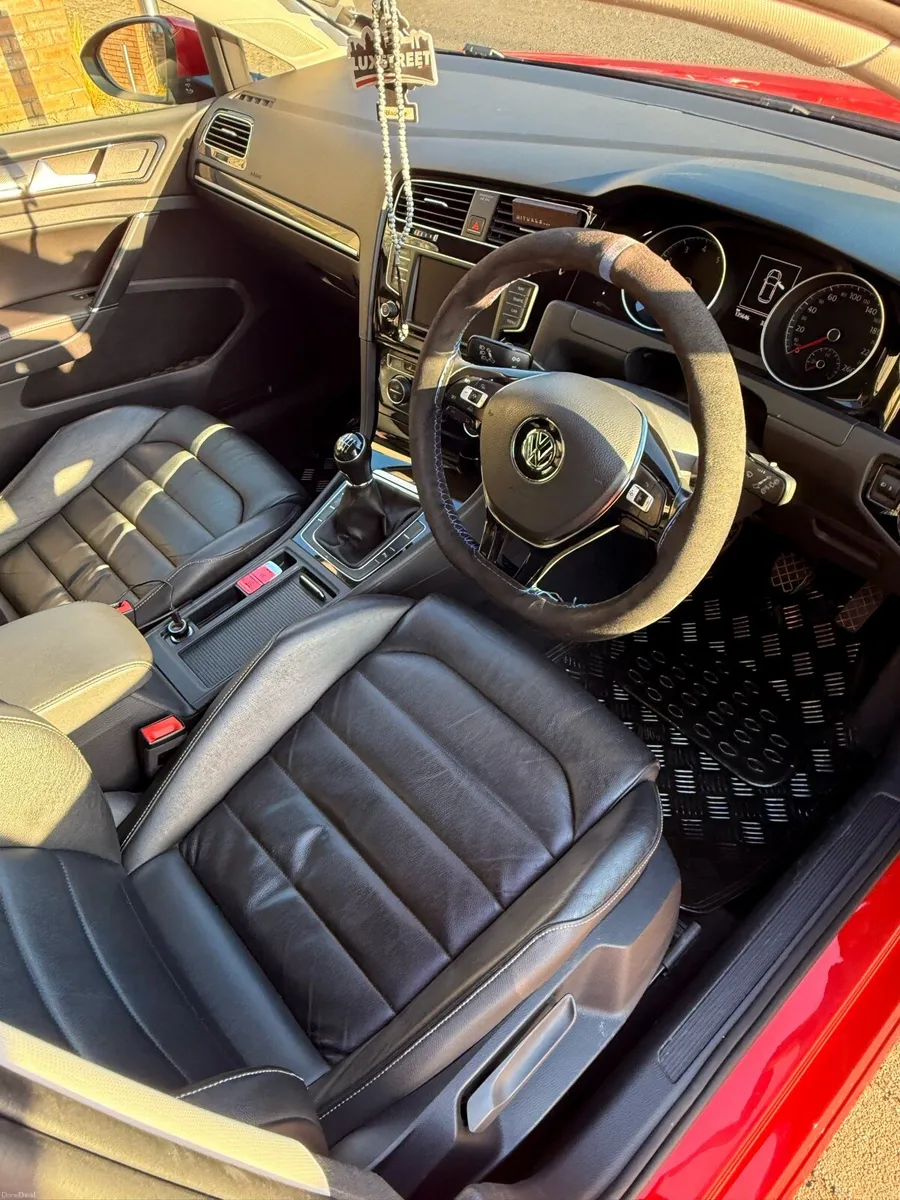 2017 VW R-Line Golf - Image 5