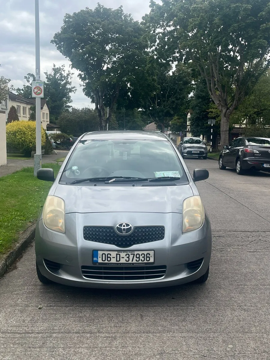 Yaris 2006 1.0 - Image 1