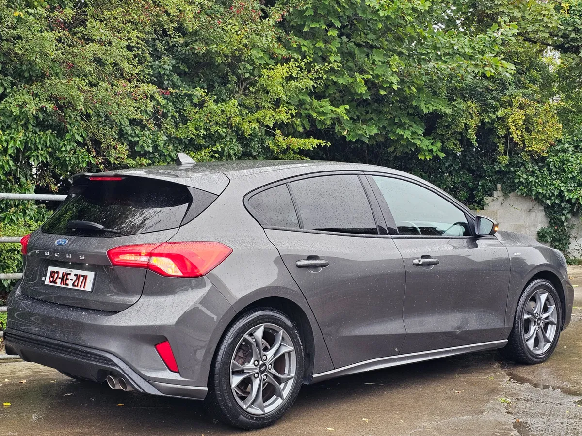 Ford Focus 2019 st line . 1.0L petrol ⛽️ €8999 - Image 1