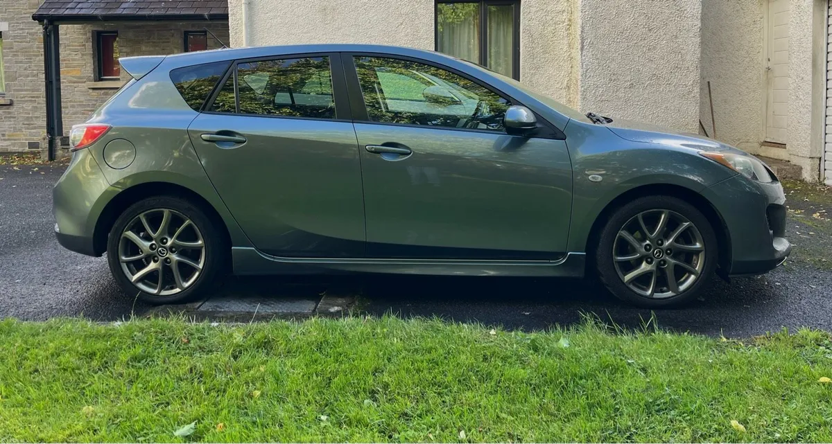 Mazda Mazda3 Venture - Image 2