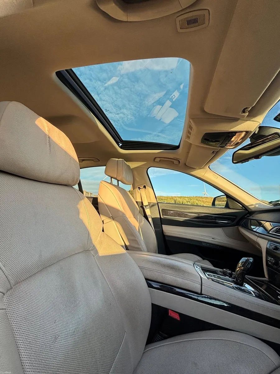 Bmw 7-series 740d - Image 4