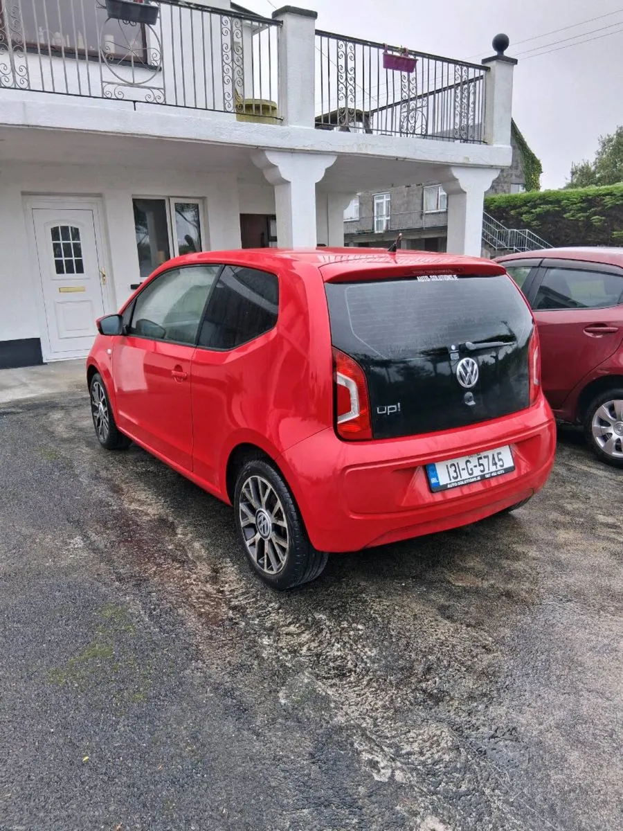 Volkswagen UP! 2013 Automatic - Image 4