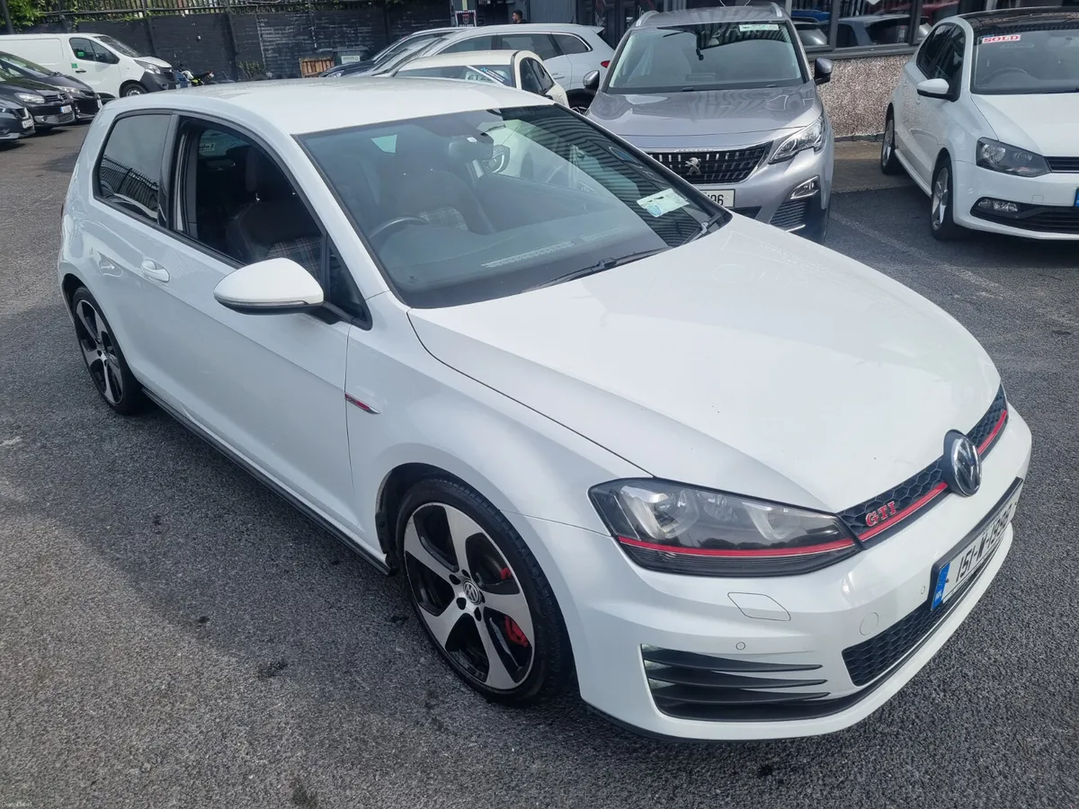 Volkswagen Golf GTI 2015 Comes With New NCT - Image 3