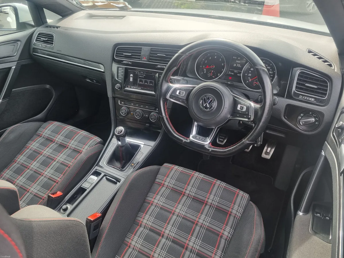Volkswagen Golf GTI 2015 Comes With New NCT - Image 6