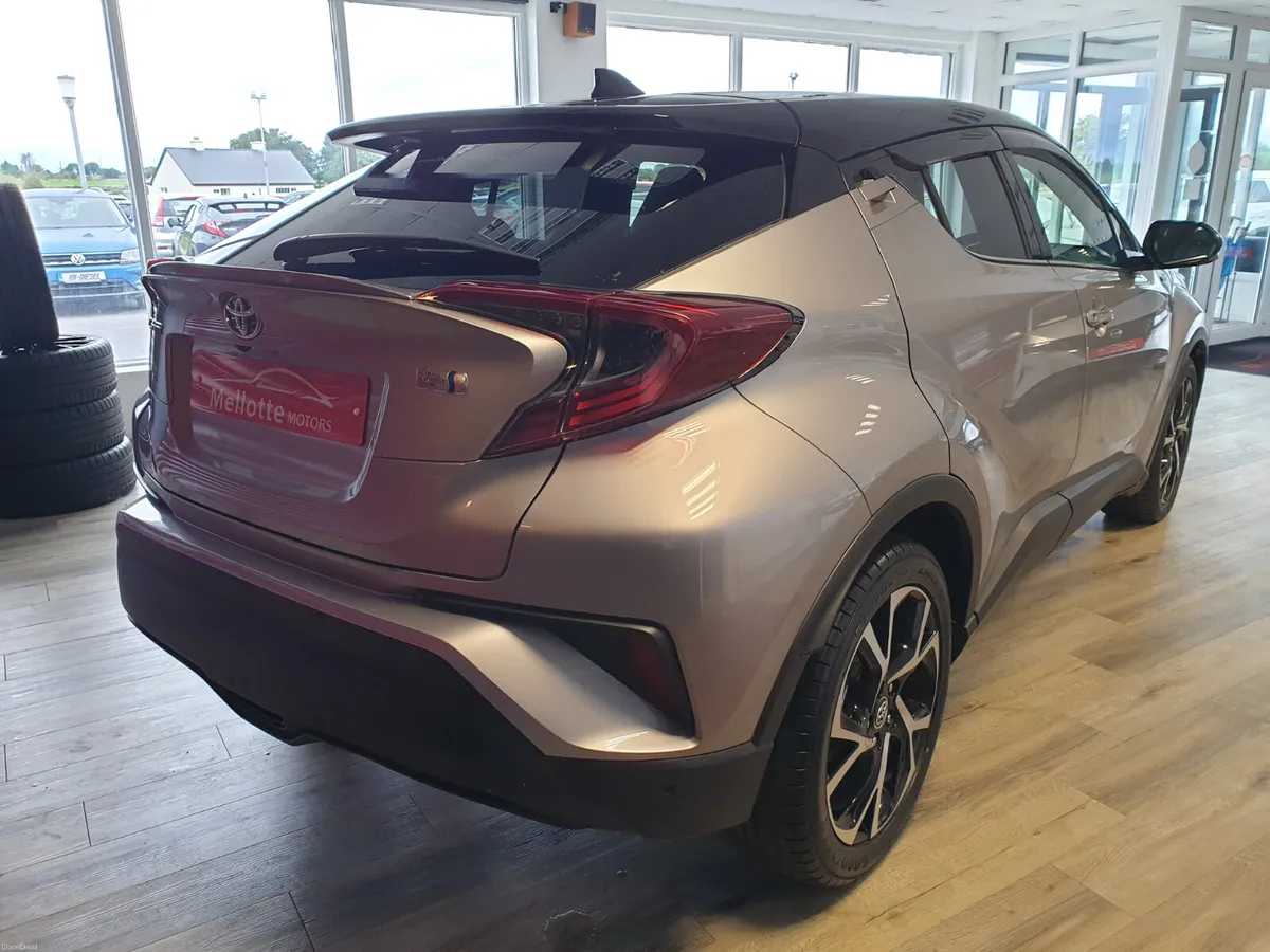 Toyota C-HR 1.8 HYBRID G LED PACKAGE - Image 4
