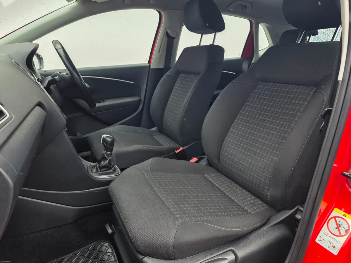 2015 Volkswagen Polo 1.2 TSI AUTOMATIC / IRISH CAR - Image 4
