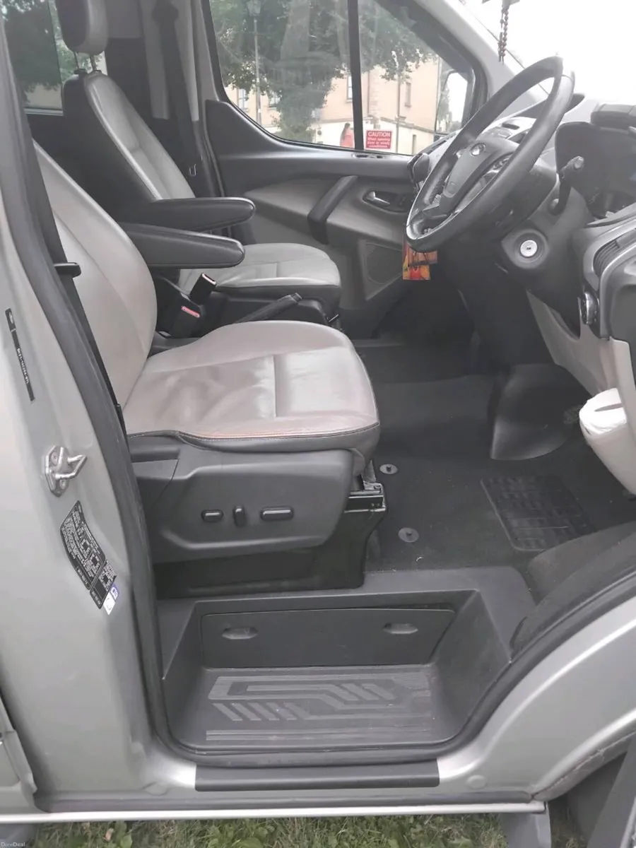 Ford tourneo  nct may 2027 - Image 5