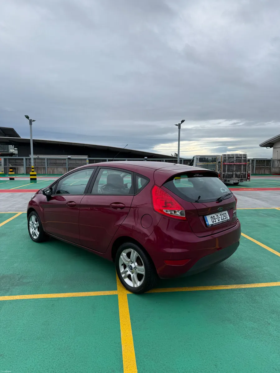 09 Ford Fiesta 1.2 Petrol - VERY LOW MILEAGE - Image 5