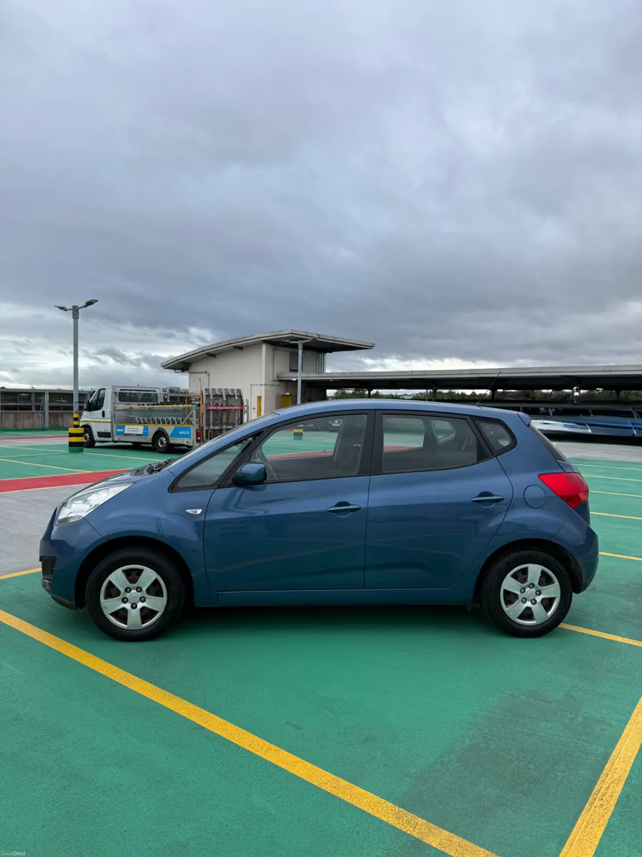 141 Kia Venga 1.4 Petrol - PERFECT STARTER CAR - Image 3