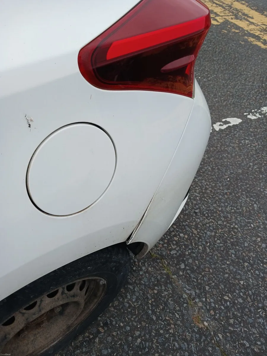 Toyota Auris 2017 - Image 6